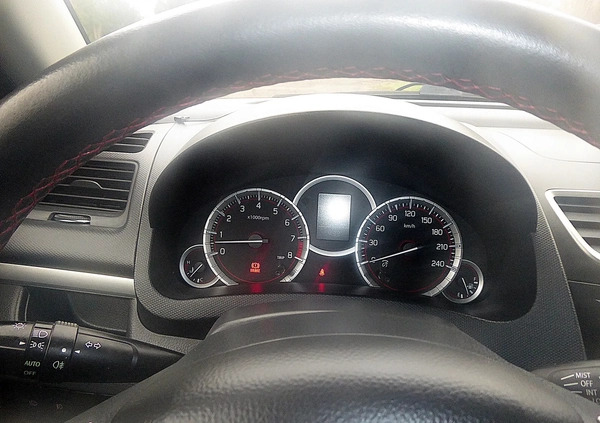 Suzuki Swift cena 28900 przebieg: 136000, rok produkcji 2012 z Radom małe 301